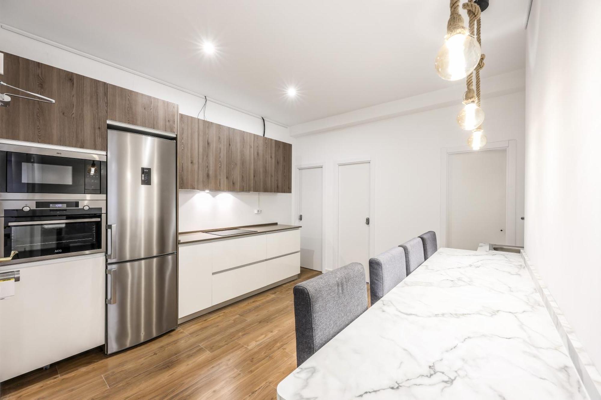 Be Coliving Madrid Centro Hotel ภายนอก รูปภาพ