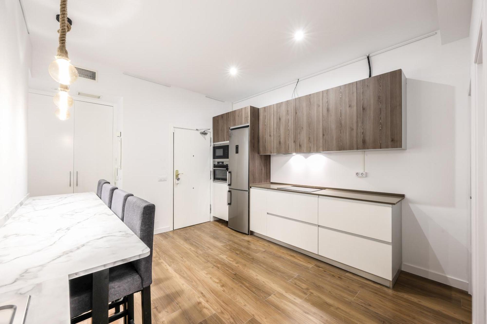 Be Coliving Madrid Centro Hotel ภายนอก รูปภาพ