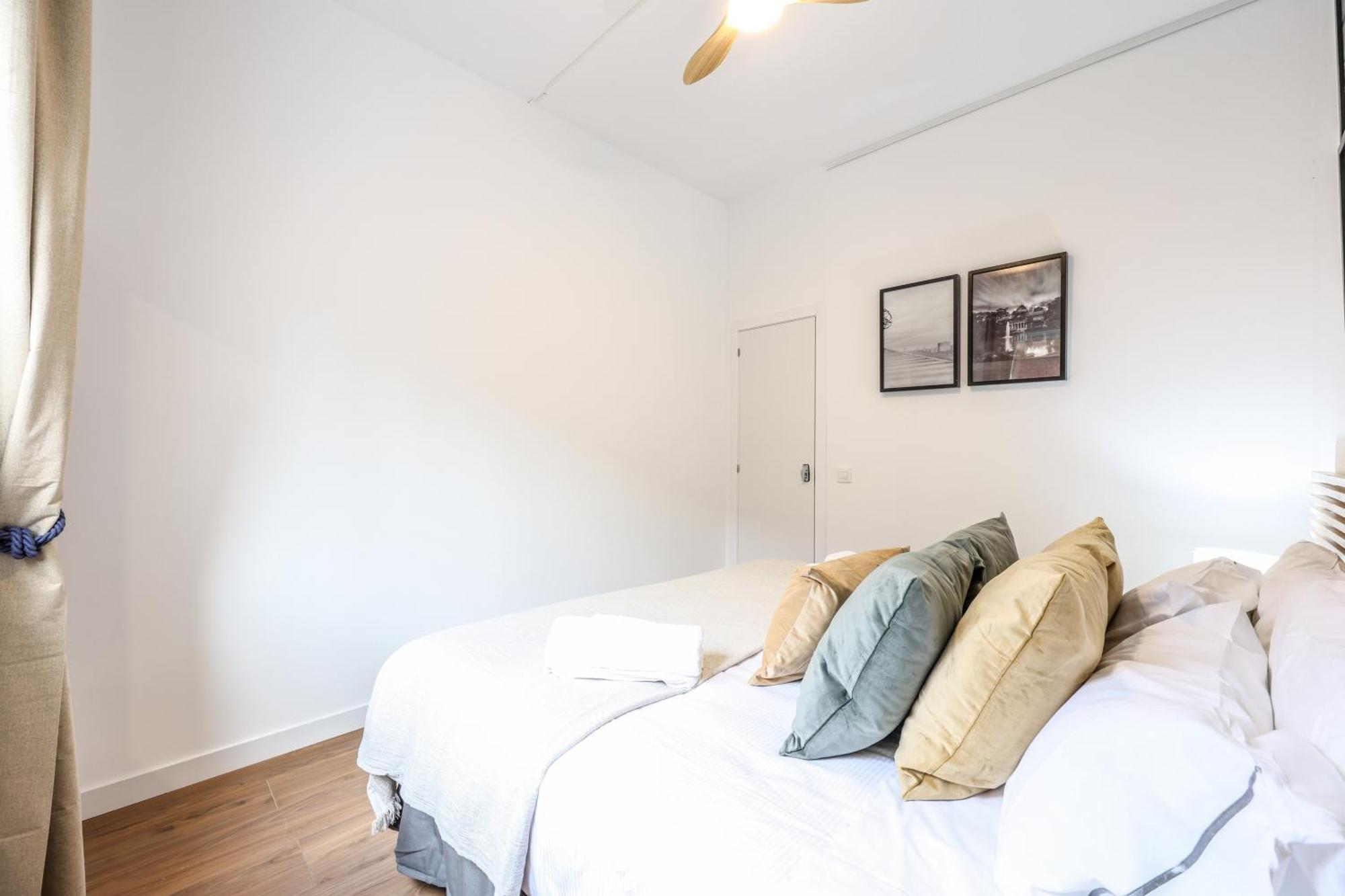 Be Coliving Madrid Centro Hotel ภายนอก รูปภาพ