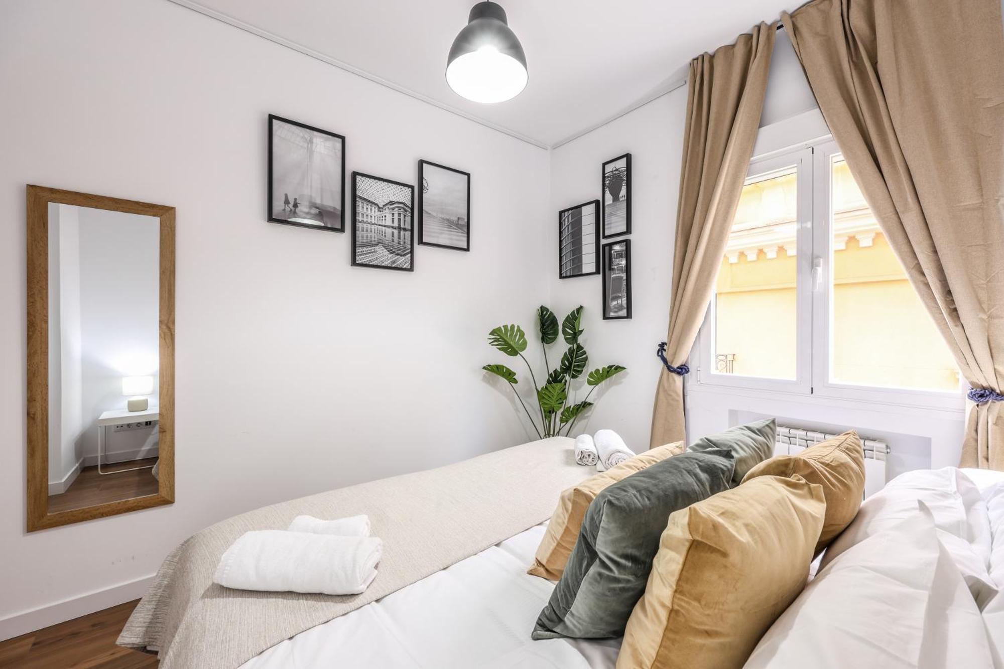 Be Coliving Madrid Centro Hotel ภายนอก รูปภาพ