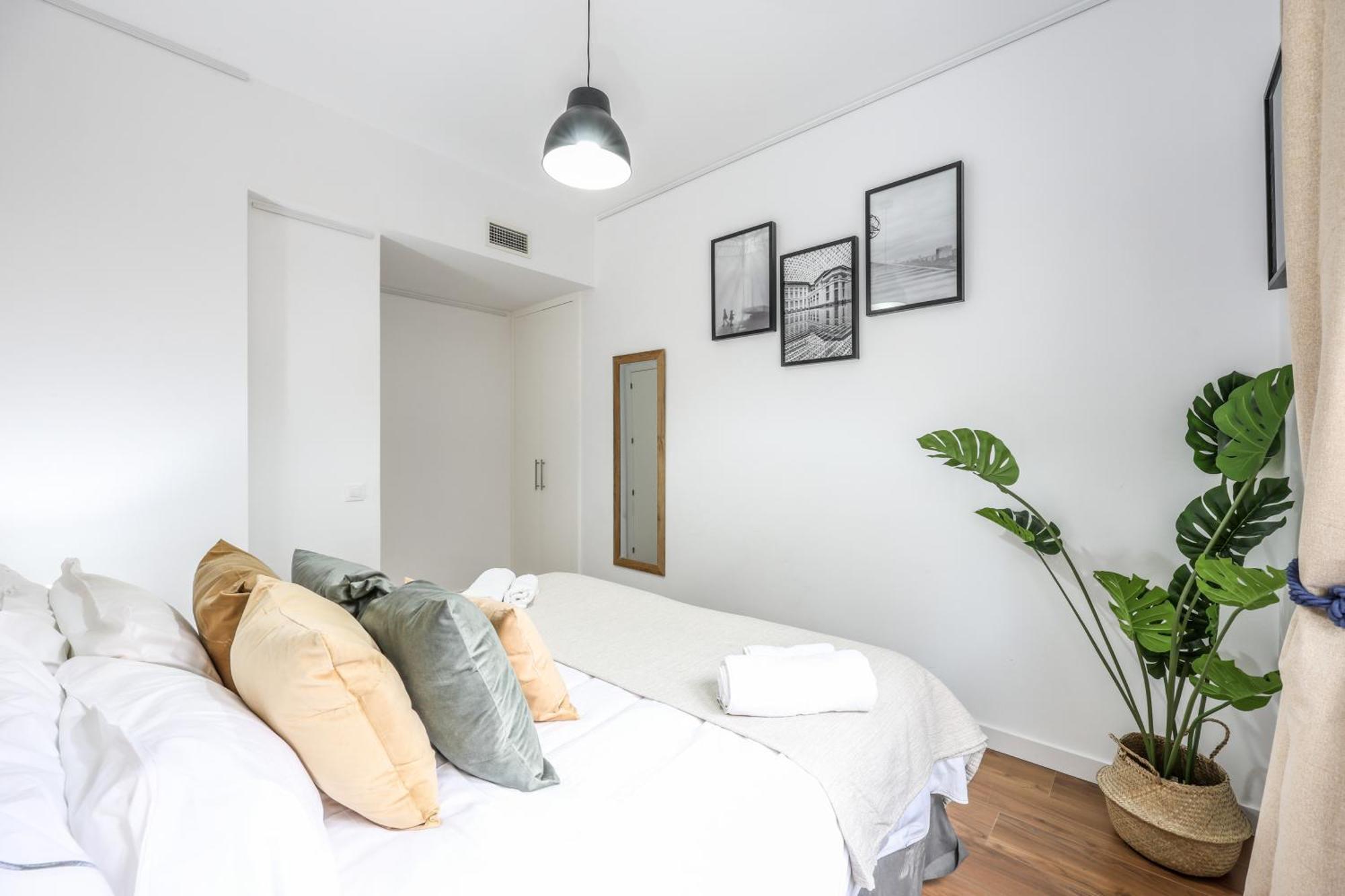 Be Coliving Madrid Centro Hotel ภายนอก รูปภาพ