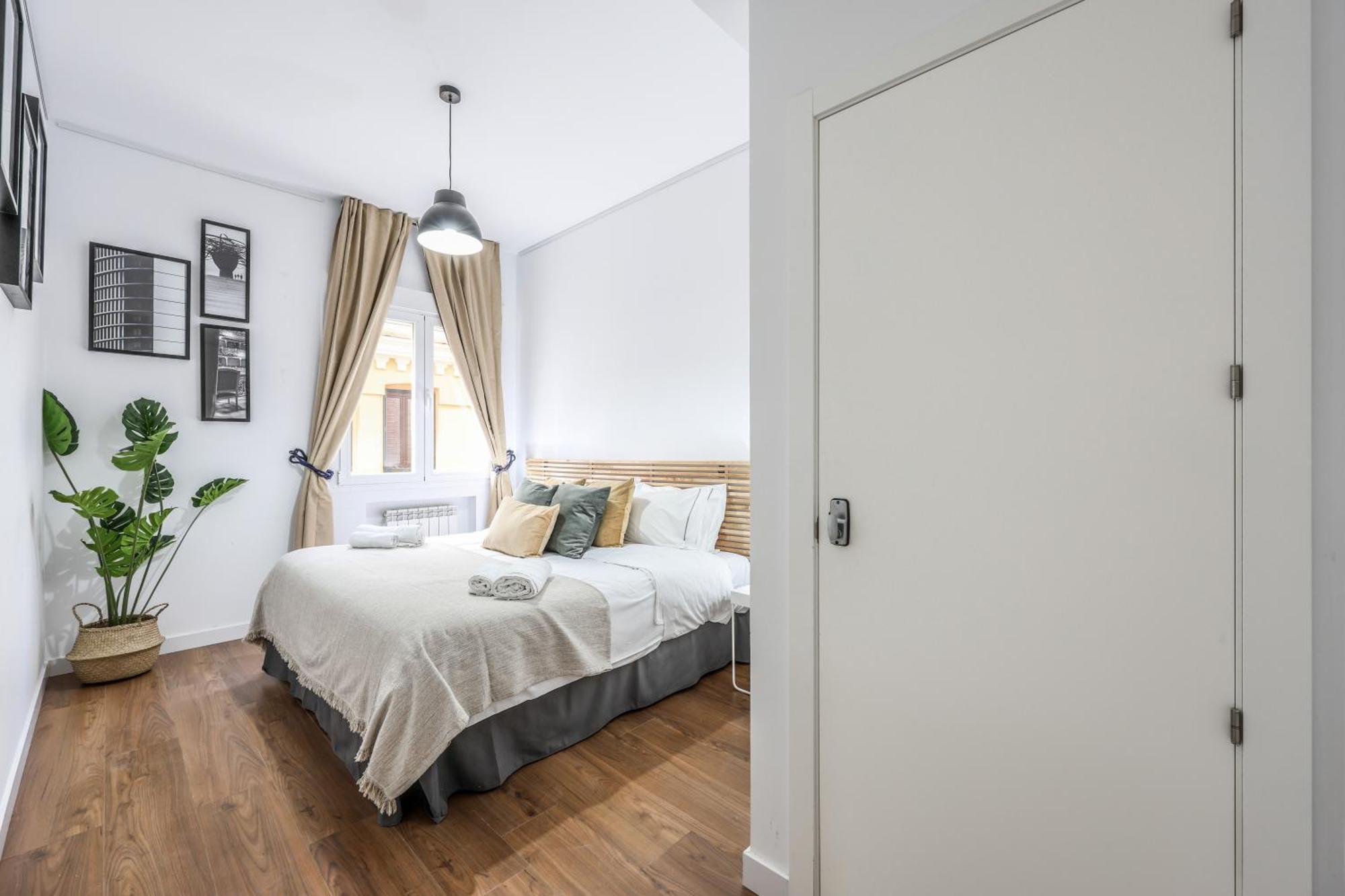 Be Coliving Madrid Centro Hotel ภายนอก รูปภาพ