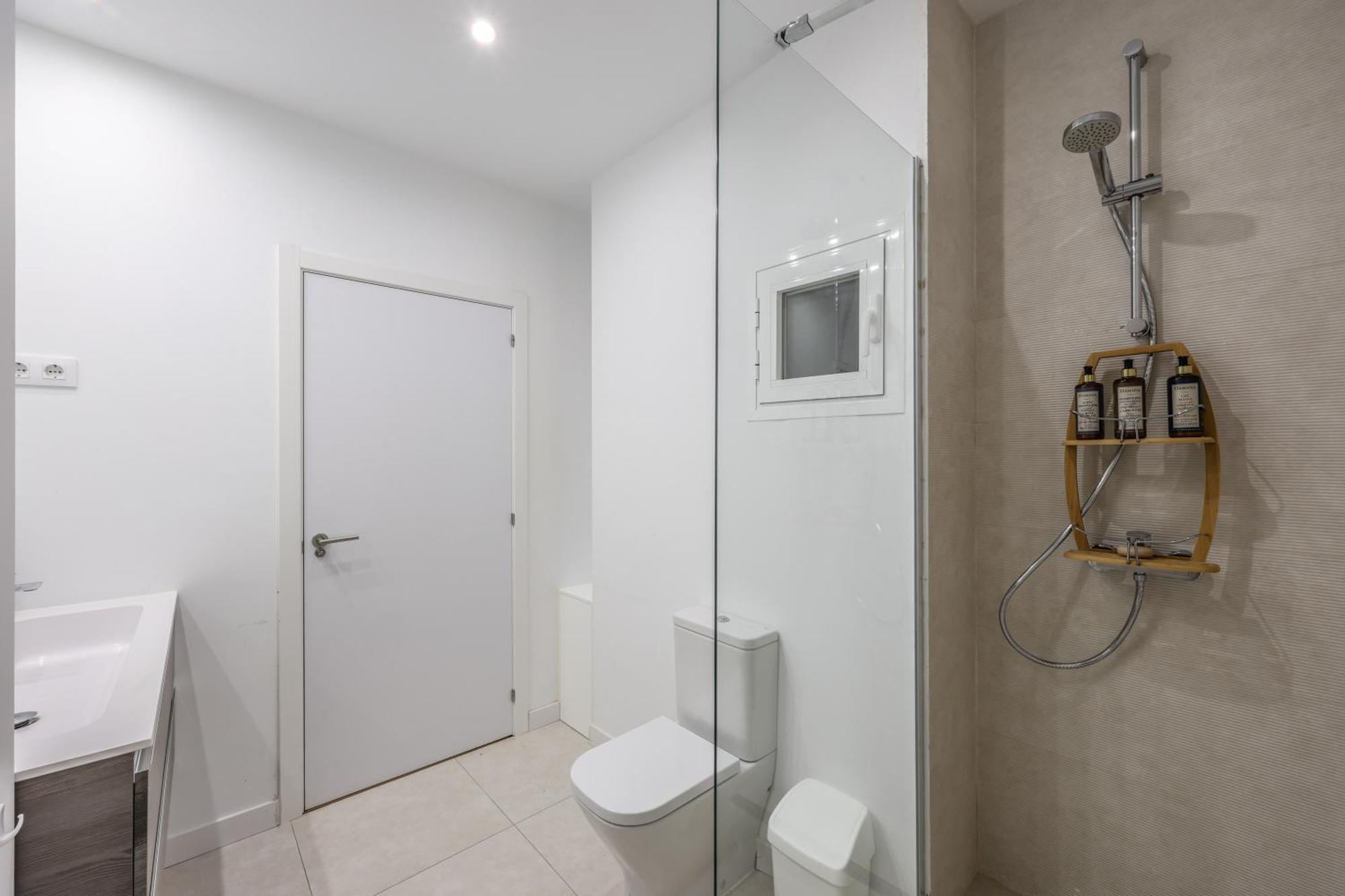 Be Coliving Madrid Centro Hotel ภายนอก รูปภาพ