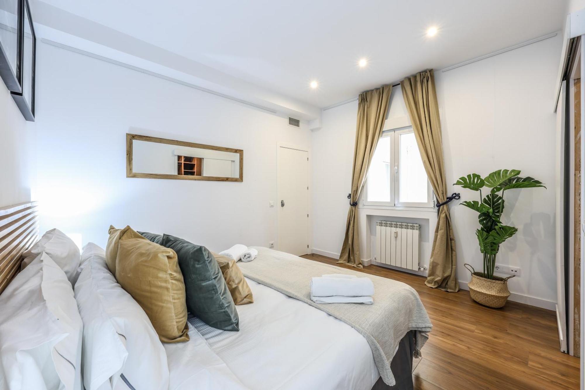 Be Coliving Madrid Centro Hotel ภายนอก รูปภาพ